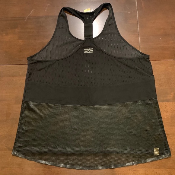 Workout top Monreal London - Picture 4 of 6